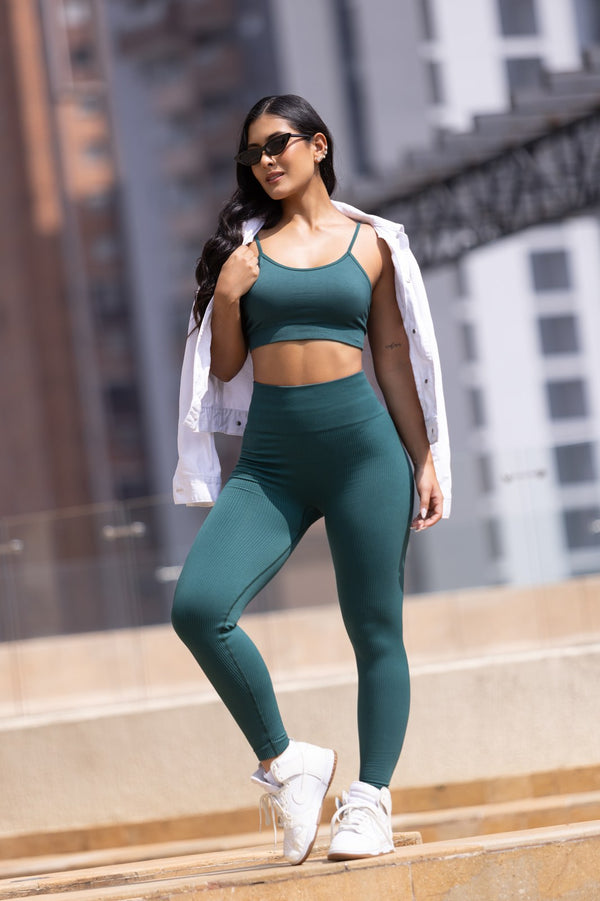 Top Deportivo Seamless Verde Botella 611709 Curbela frente